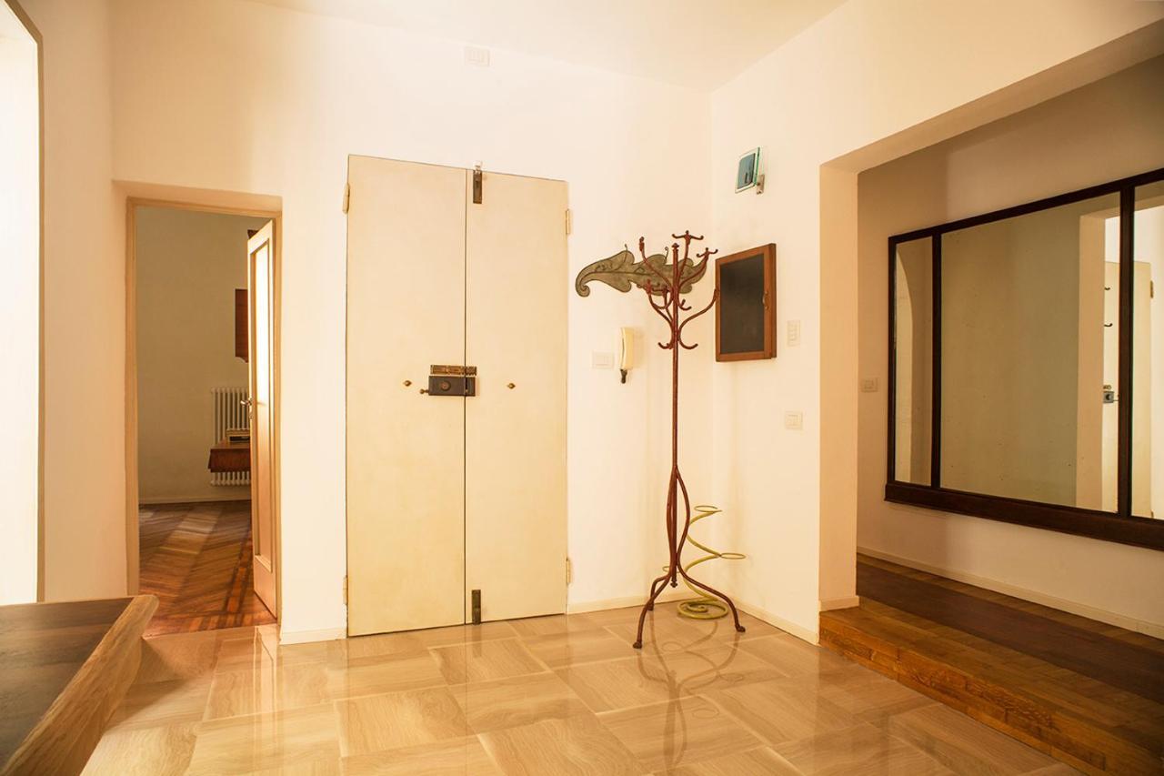 Urban Jungle Apartment โบโลญญา ภายนอก รูปภาพ